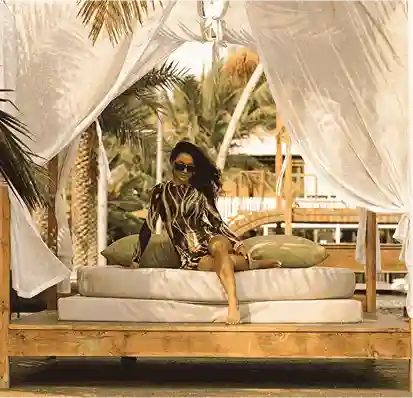 Private Cabanas & Sunbeds